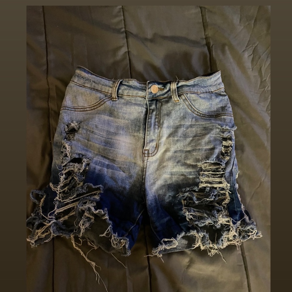 Denim distressed ripped hem jean shorts